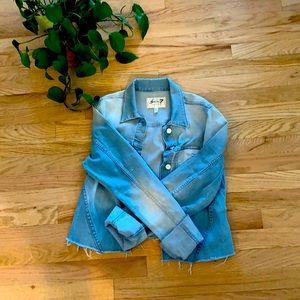 Jean jacket. Women’s Seven7 Brand. Size small.